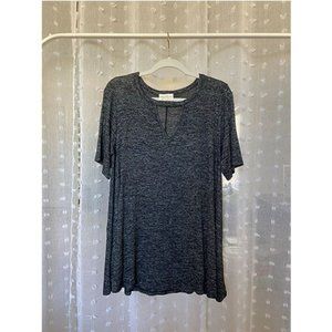 #9 Cozy charcoal key hole neck tee - curve size